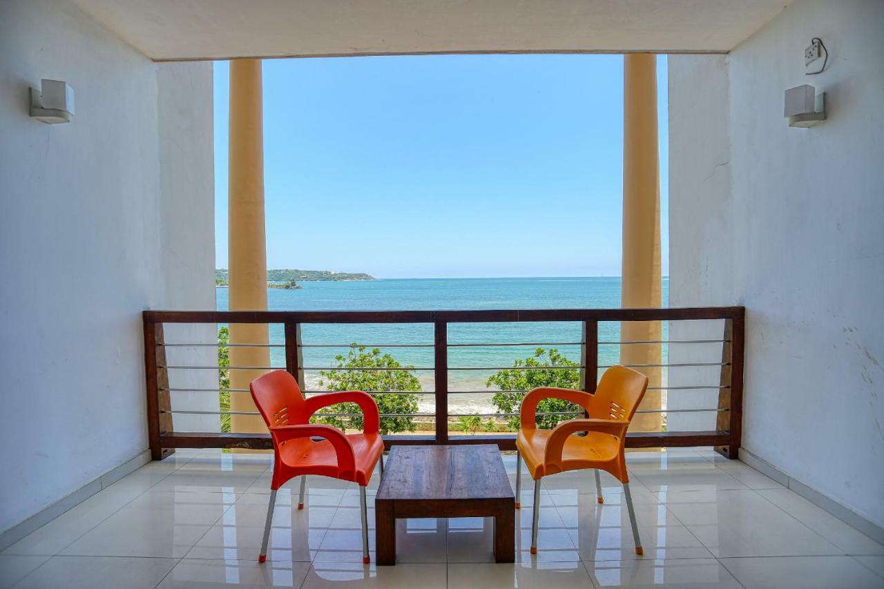Hotel Sea Line Galle Bagian luar foto
